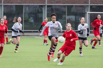 Bild 216 - wCJ Eimsbuettler TV : Altona 93 - Ergebnis: 1:1